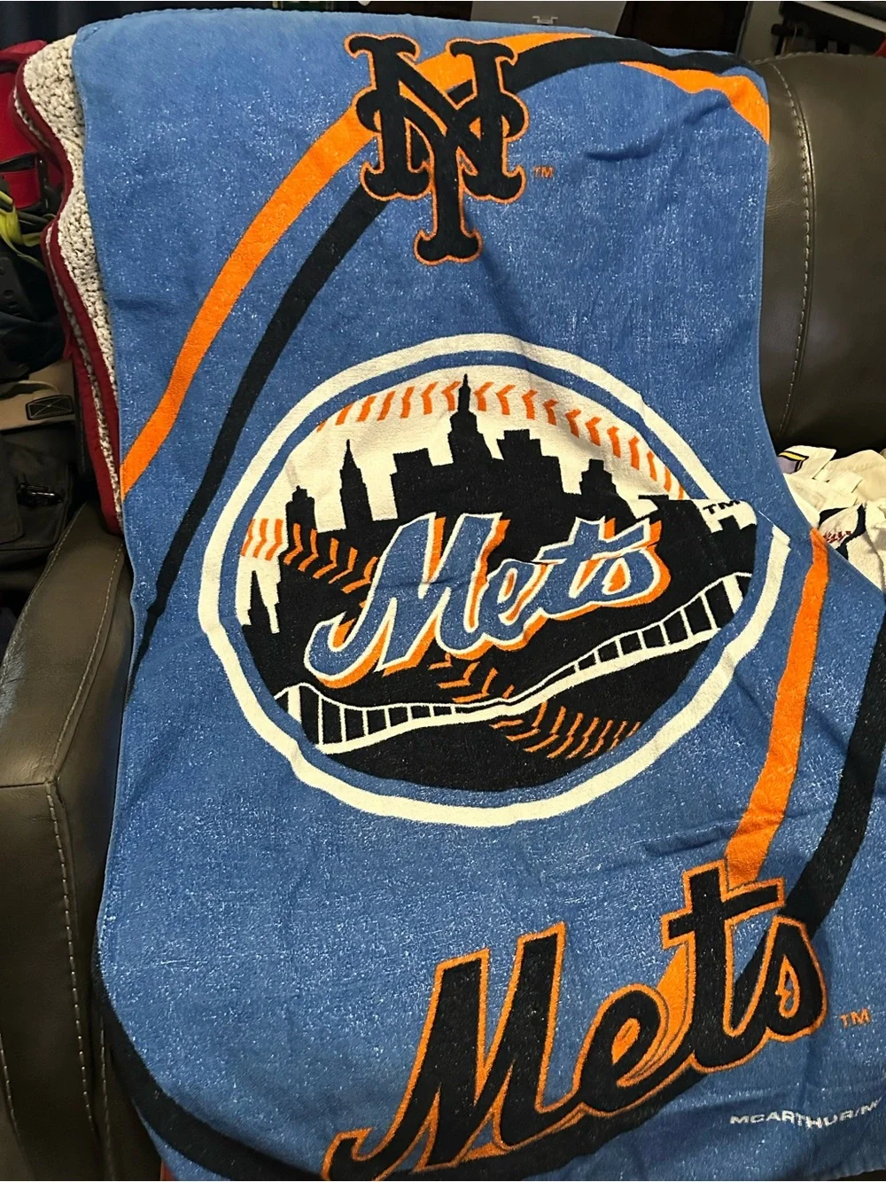 NWOT Official New York Mets logo Pool Towel